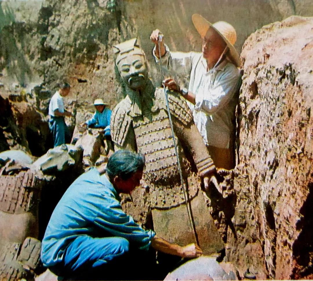 良渚考古:从手铲到卫星