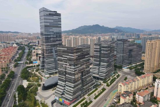 青岛李沧建设新旧动能转换示范区 2023年预期区内生产总值增长6% - 中国新闻周刊网