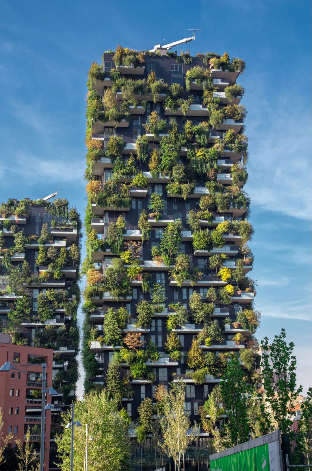 摩天大楼上种树，“垂直森林”是噱头还是未来