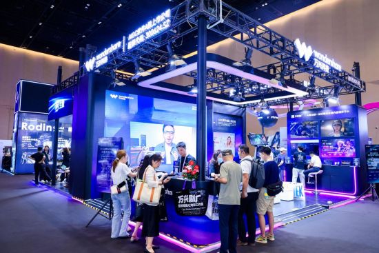 万兴科技携旗下万兴剧厂“无限画布”及新品Filmora.AI、Virbo AI首秀WAIC2026