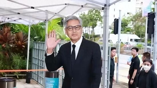 刘德华、周润发、朱茵等人到场送别，“开山祖师”走了