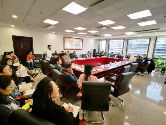 重庆百事得律师事务所主任吴怡受邀,带着大牛法律机器人走进国家司法